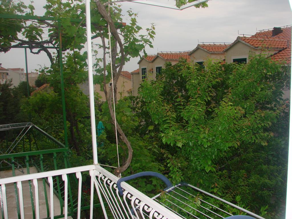 Apartman Restovic Bol Exterior photo