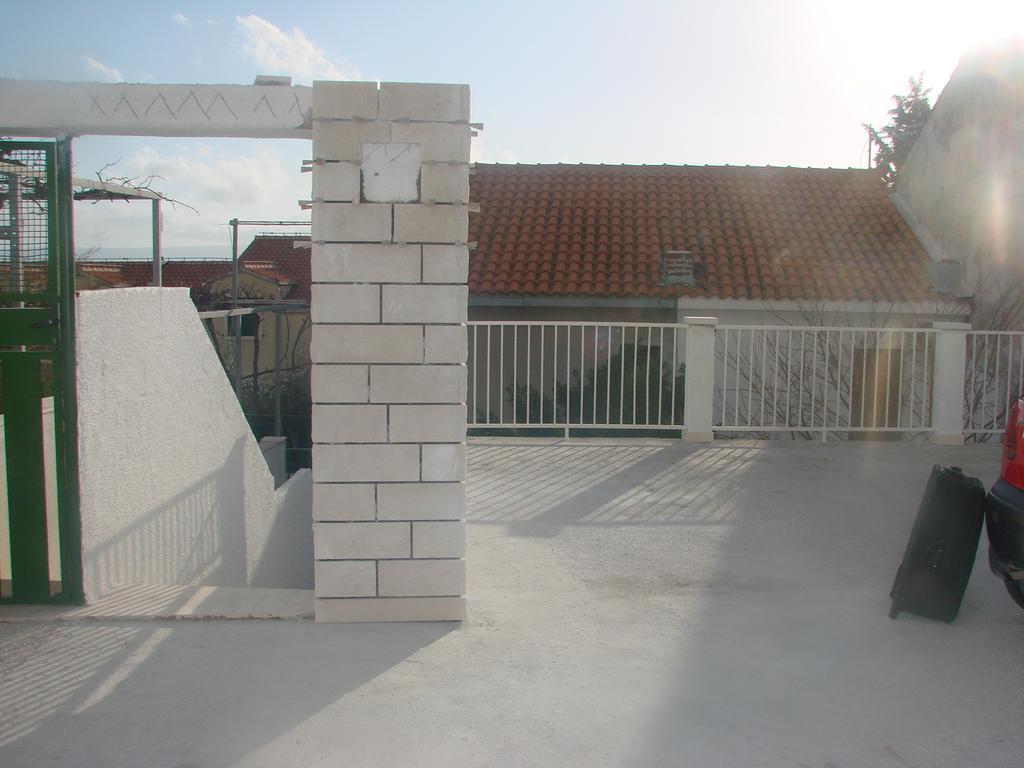 Apartman Restovic Bol Exterior photo