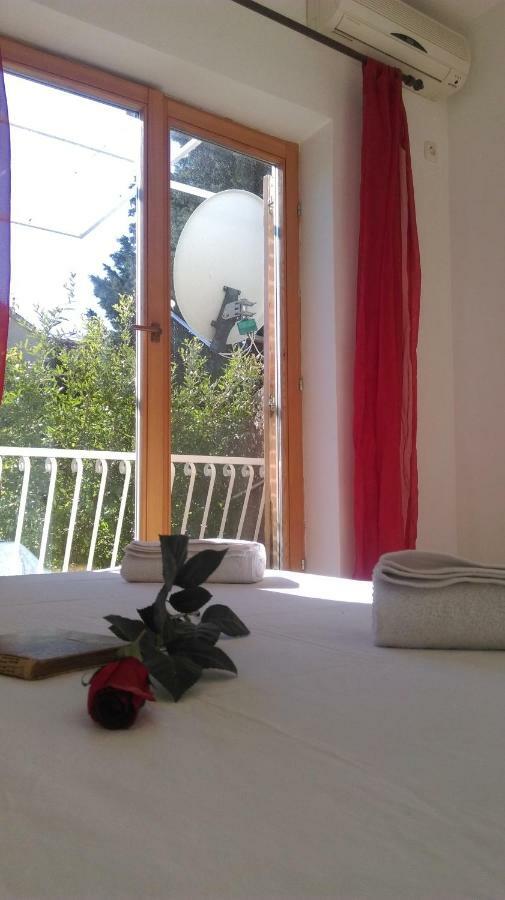 Apartman Restovic Bol Exterior photo