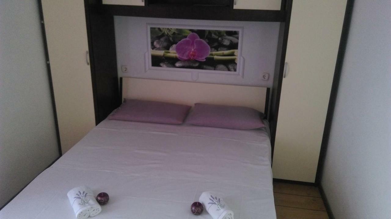 Apartman Restovic Bol Exterior photo